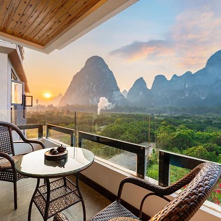 Leisure Courtyard Hotel Yangshuo-Free Shuttle Bus To Yangshuo Station Stay 2 Nights One Way Exteriör bild