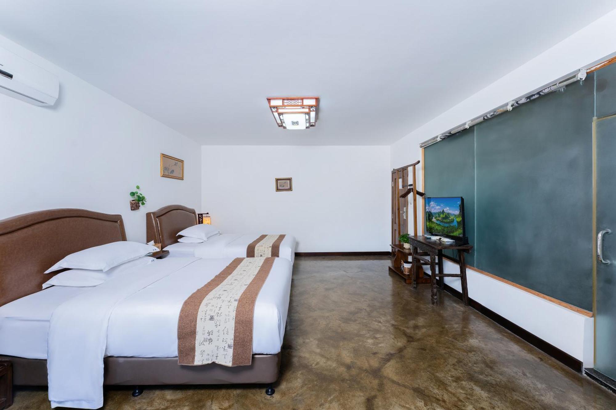 Leisure Courtyard Hotel Yangshuo-Free Shuttle Bus To Yangshuo Station Stay 2 Nights One Way Exteriör bild