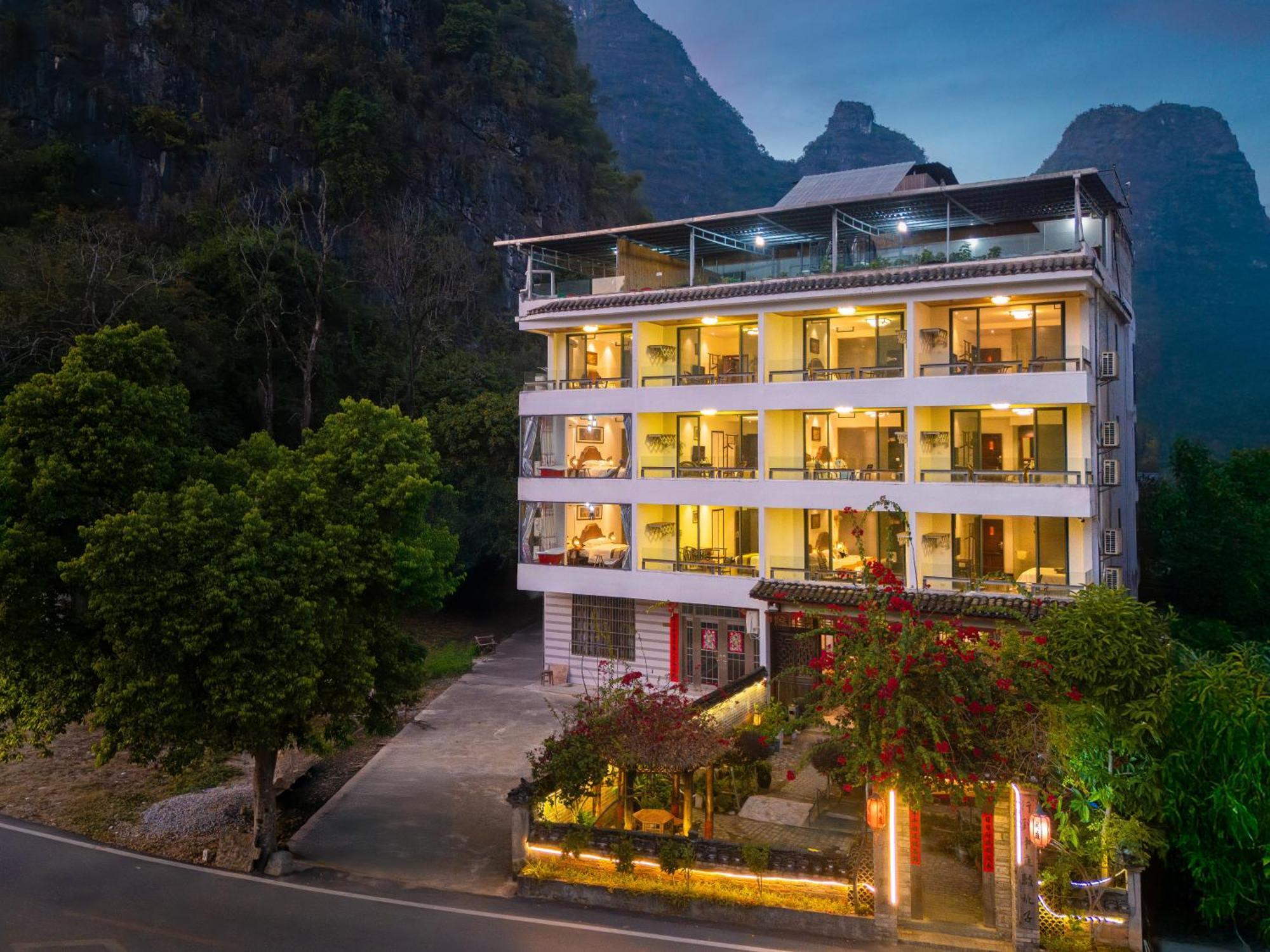 Leisure Courtyard Hotel Yangshuo-Free Shuttle Bus To Yangshuo Station Stay 2 Nights One Way Exteriör bild